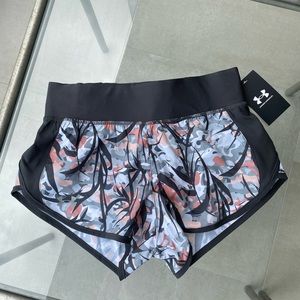 Under Armour Women’s running shorts XS